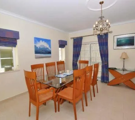 Villa Vale Do Garrao Sleeps 8 Pool Air Con Wifi